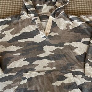 aerie Camo Pullover Hoodie in Brown and Tan, Large